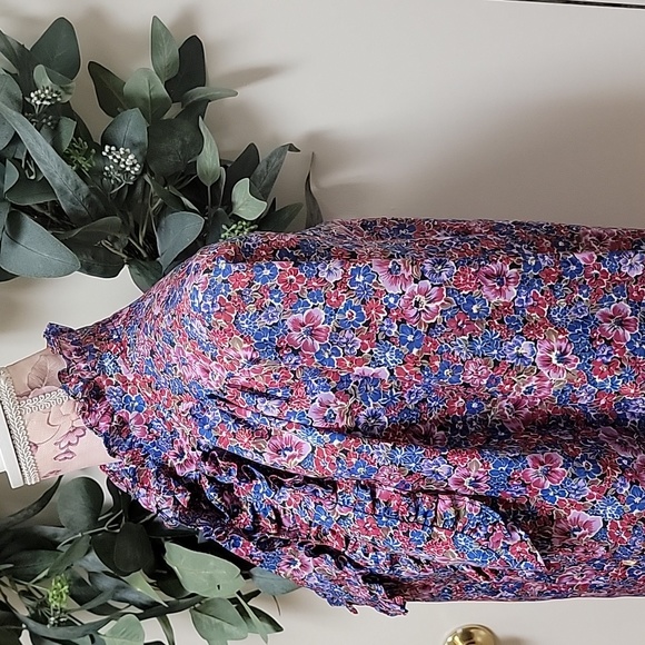 VTG | Multicolored Floral Print Blouse W/ Floppy Bow Tie - Picture 8 of 14